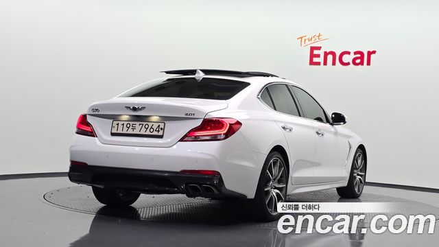 Genesis G70 2020 — photo 2
