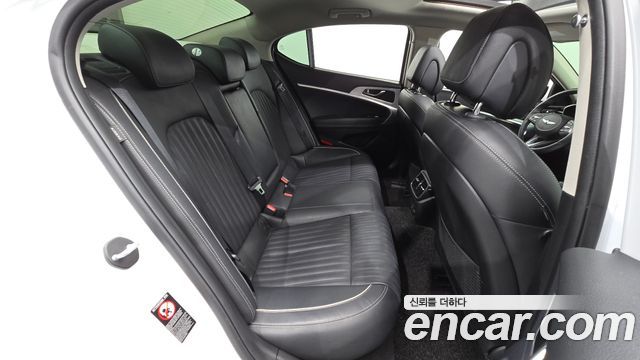 Genesis G70 2020 — photo 18