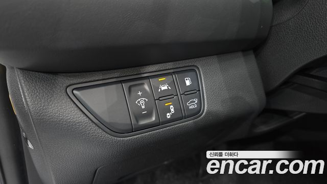 Genesis G70 2020 — photo 27