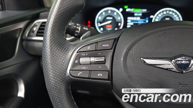 Genesis G70 2020 — photo 28