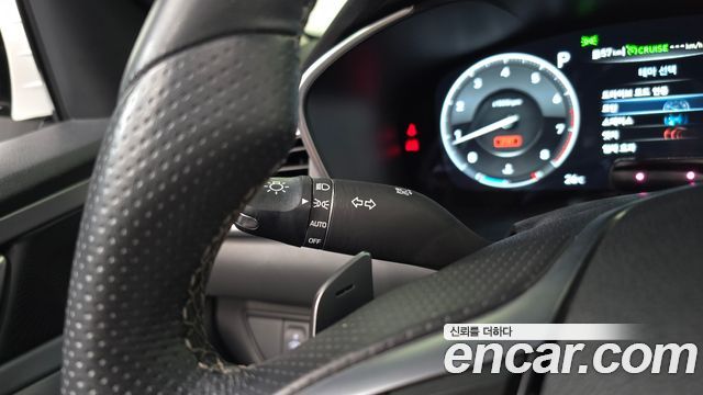 Genesis G70 2020 — photo 30
