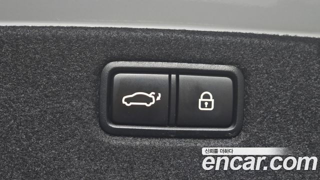 Genesis G70 2020 — photo 32
