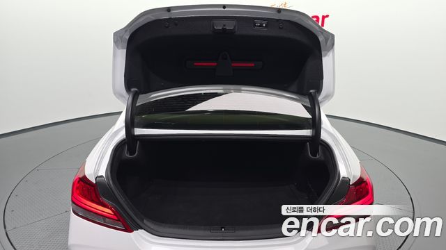 Genesis G70 2020 — photo 33