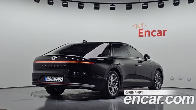 Hyundai Grandeur 2023 — photo 2
