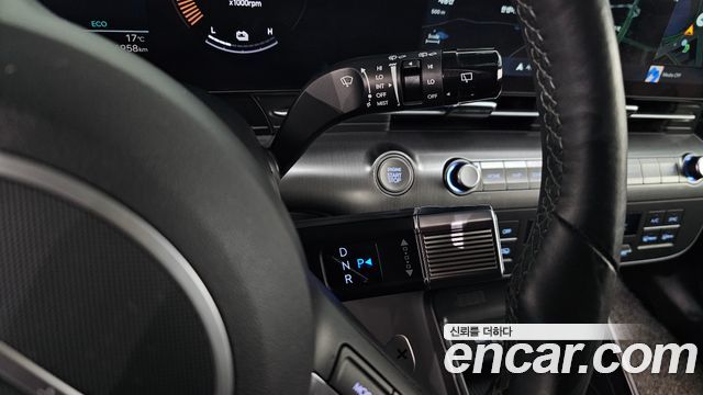 Hyundai Kona 2023 — photo 12