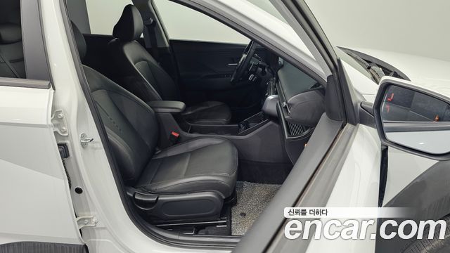 Hyundai Kona 2023 — photo 13