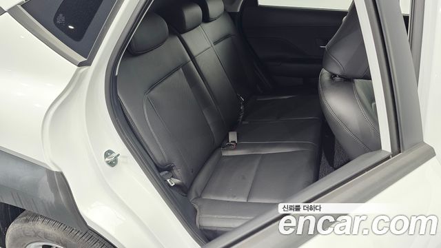 Hyundai Kona 2023 — photo 17