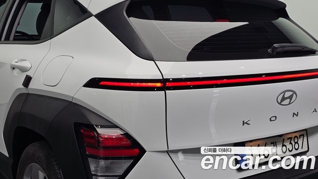 Hyundai Kona 2023 — photo 9