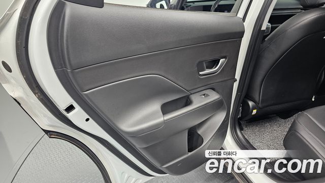 Hyundai Kona 2023 — photo 15