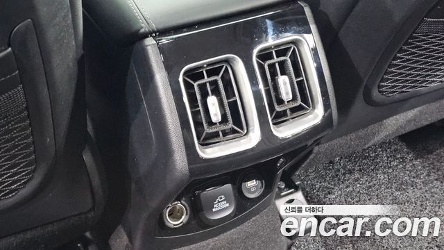Kia Sorento 2022 — photo 32