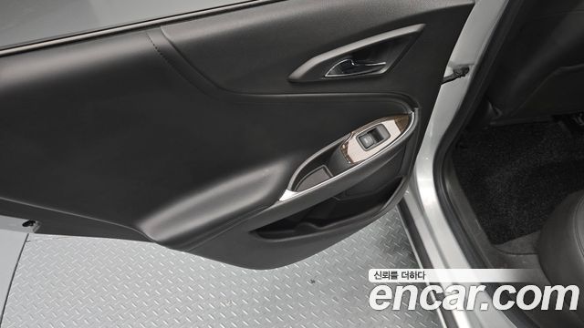 Chevrolet Korea Malibu 2017 — photo 15