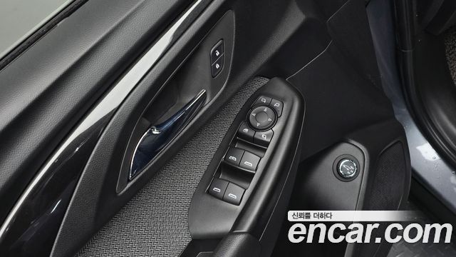 Chevrolet Korea Trailblazer 2022 — photo 25