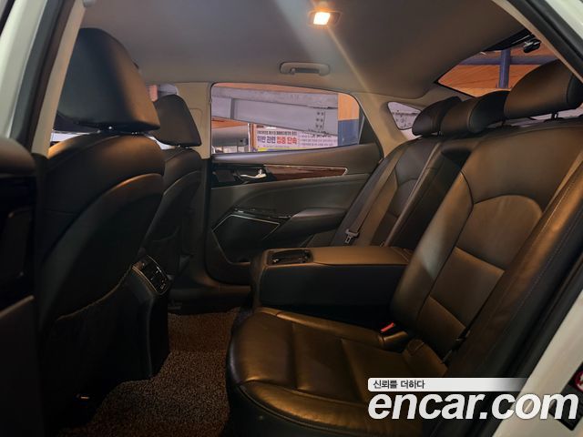 Kia K7 2016 — photo 11
