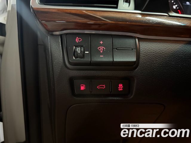 Kia K7 2016 — photo 15