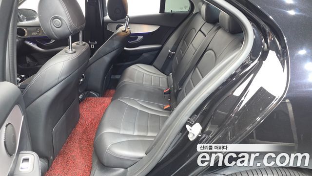Mercedes-Benz C-Class 2020 — photo 11