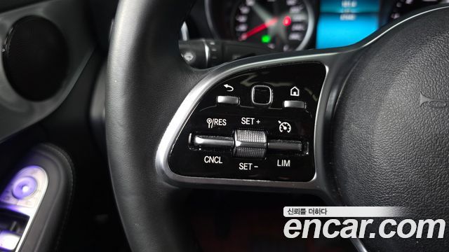 Mercedes-Benz C-Class 2020 — photo 16