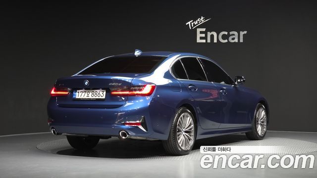 BMW 3-Series 2021 — photo 2