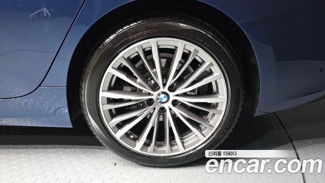 BMW 3-Series 2021 — photo 5