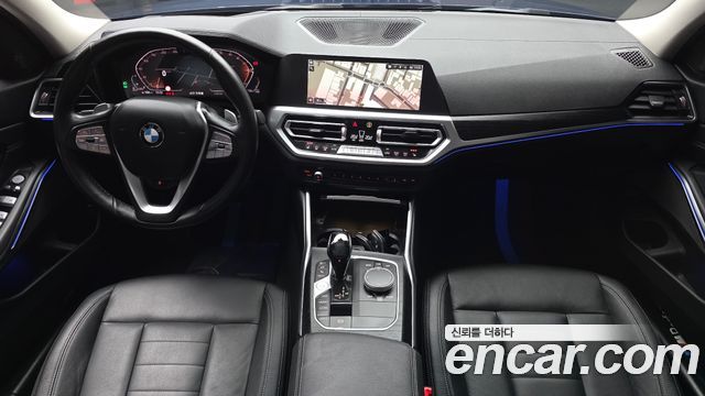 BMW 3-Series 2021 — photo 10