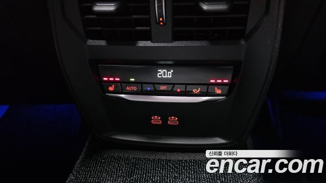 BMW 3-Series 2021 — photo 27