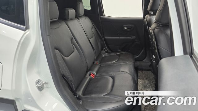 Jeep Renegade 2021 — photo 17