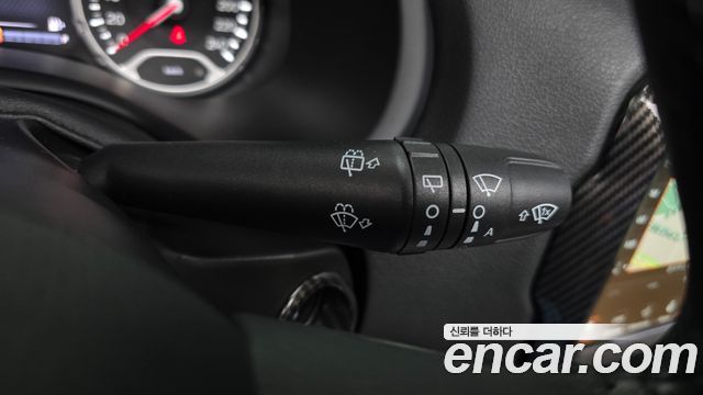 Jeep Renegade 2021 — photo 29