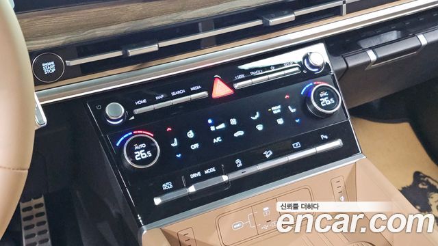 Hyundai Santafe 2024 — photo 31