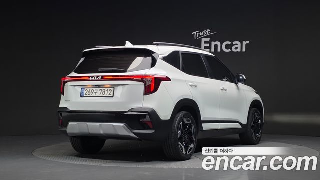Kia Seltos 2023 — photo 2