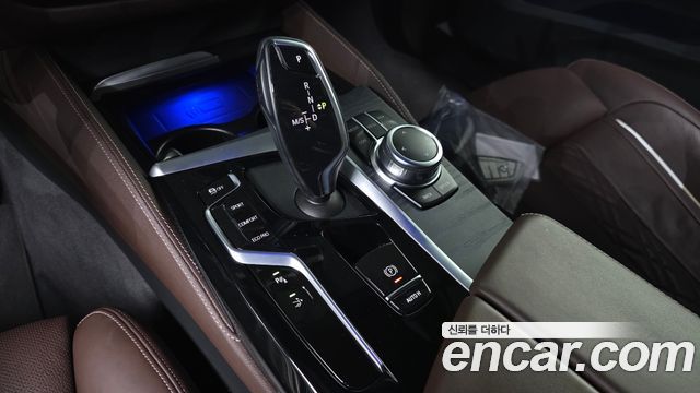 BMW Gran Turismo 2022 — photo 12