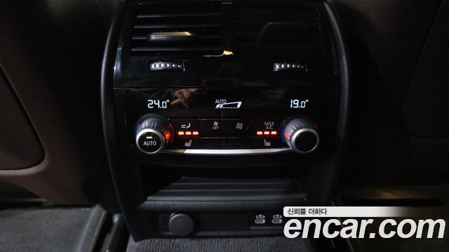 BMW Gran Turismo 2022 — photo 22