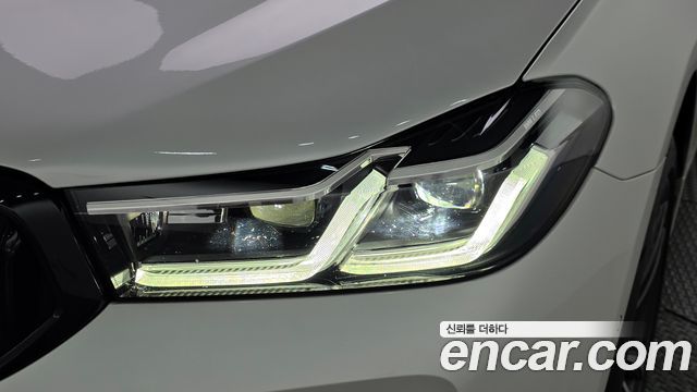 BMW Gran Turismo 2022 — photo 8