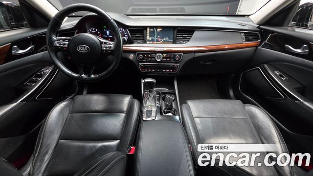 Kia K7 2016 — photo 10