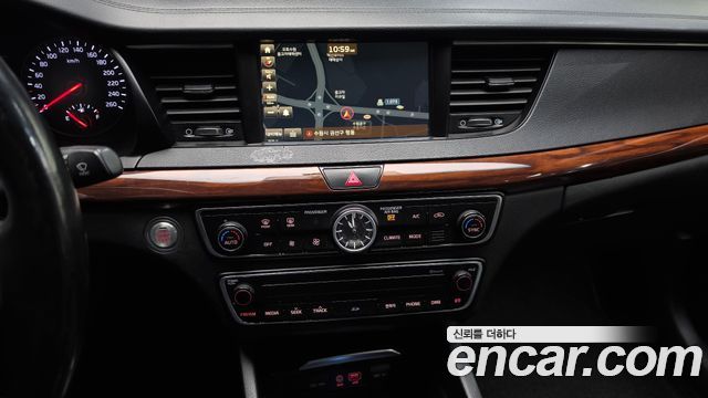 Kia K7 2016 — photo 19