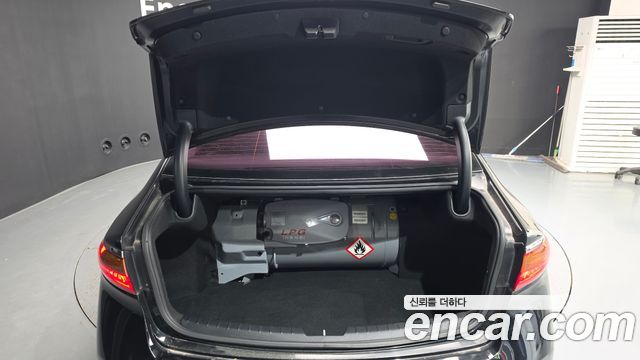 Kia K7 2016 — photo 26