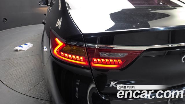 Kia K7 2016 — photo 9