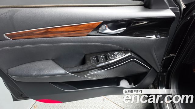Kia K7 2016 — photo 14