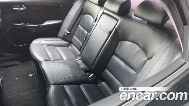 Kia K7 2016 — photo 29