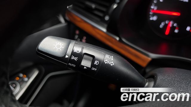 Kia K7 2016 — photo 30