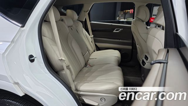 Genesis GV80 2023 — photo 18