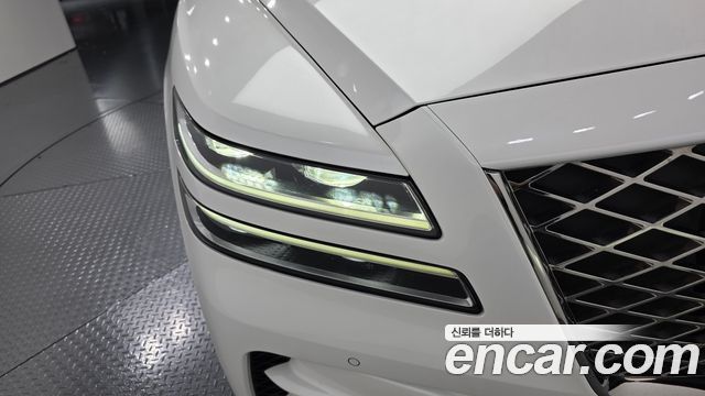 Genesis GV80 2023 — photo 8