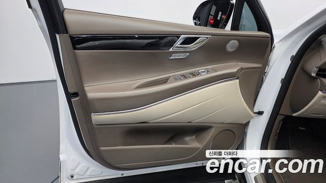 Genesis GV80 2023 — photo 14
