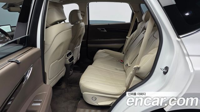 Genesis GV80 2023 — photo 16