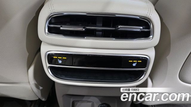 Genesis GV80 2023 — photo 32