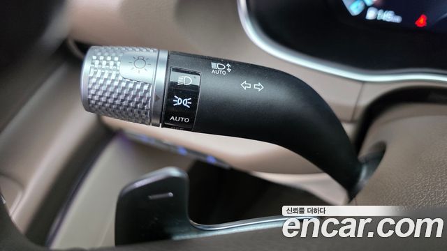 Genesis GV80 2023 — photo 33