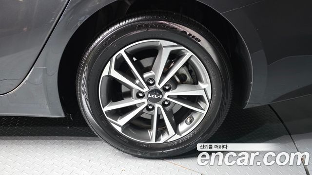 Kia K3 2022 — photo 5