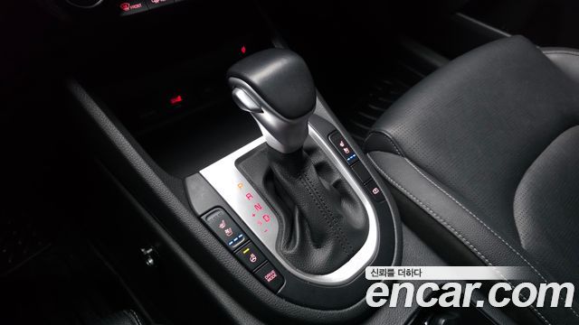 Kia K3 2022 — photo 12