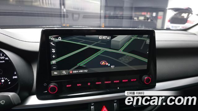 Kia K3 2022 — photo 20