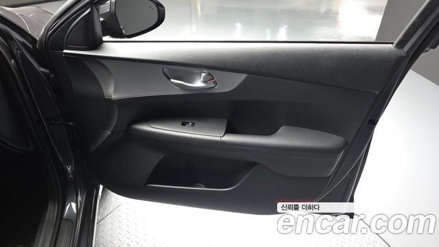 Kia K3 2022 — photo 14