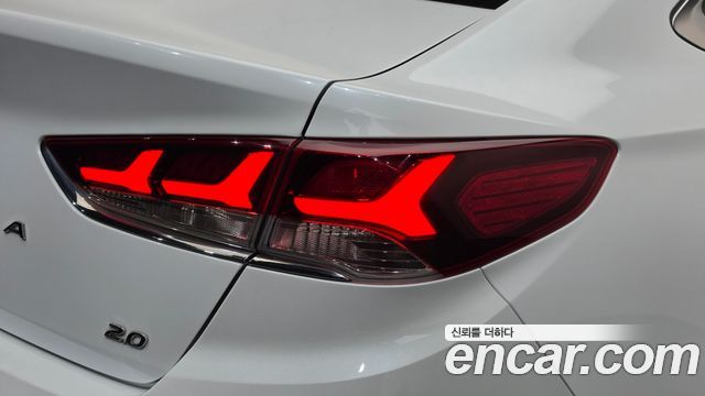 Hyundai Sonata 2018 — photo 9