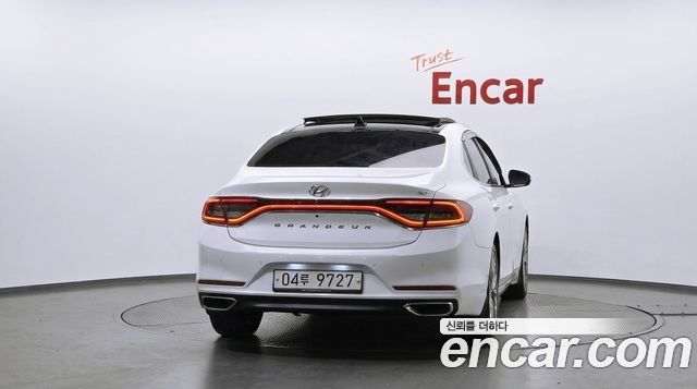 Hyundai Grandeur 2017 — photo 4